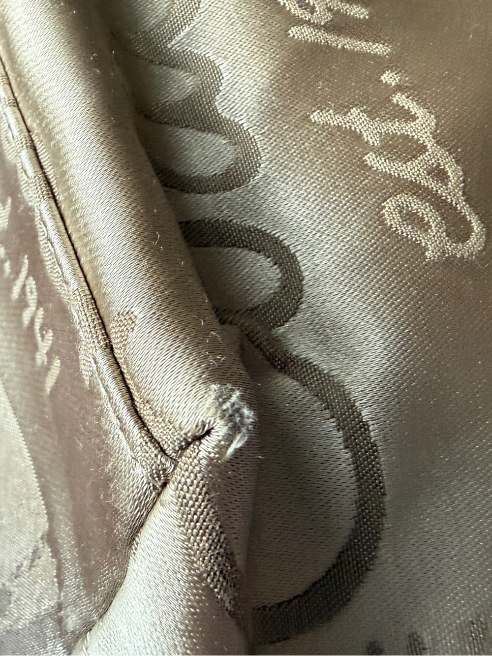 Coach Horse Carriage Pink Trim Pleated Signature Sateen Leather Shoulder Tote - Picture 3 of 13
